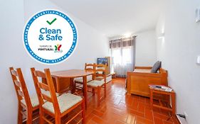 B14 - Heart Of Old Town Apartment